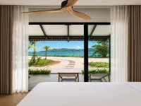 Wave & Vibes Koh Chang Hotels near Wat Salak Phet Temple