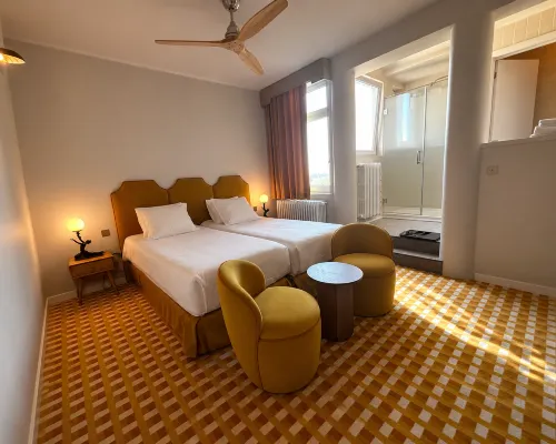 Latroupe le Berger Hotels in Ixelles