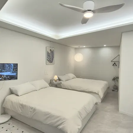 Quiet Stay Seomyeon Jeonpo Spacious House