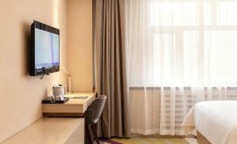 Lavande Hotel (Chifeng High Speed Railway Station)