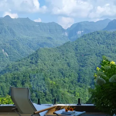 Jianchuan Hotel โรงแรมใกล้ริมถนน