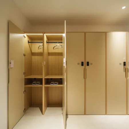 Zhuxiaoman Youth Hotel (Anyuan Road Branch, Shanghai Changshou Road Subway Station) Отели рядом с достопримечательностью «Храм Нефритового Будды»
