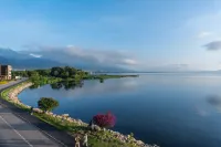 山水青居·山海美學|露台花園·日出霞光海景美宿（洱海s灣廊道店） - 旅館