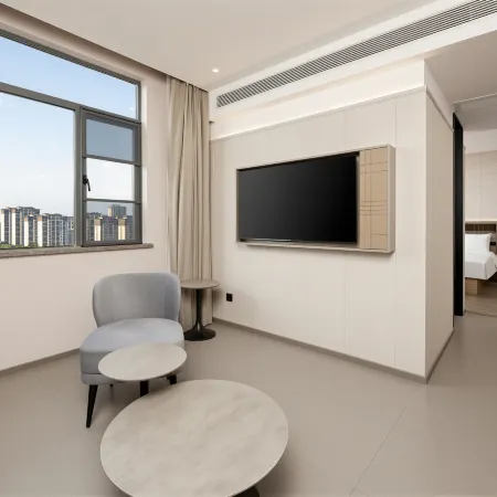 Homeinn Plus Hotel (Tongling University Town) Hotele w: Tongling