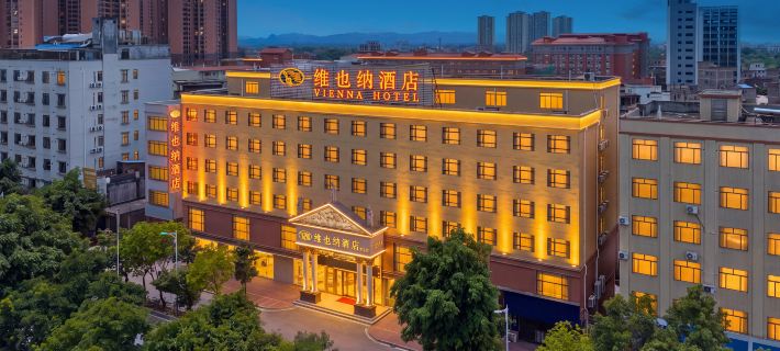 Vienna Hotel (Luoding Luocheng Branch) Hoteles en Luoding