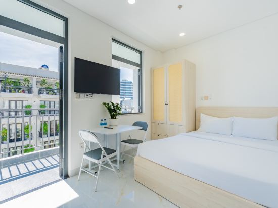 SEA MOON Hotel & Apartment