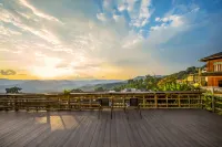 Manghong Yongbanghao · Traditional Blang Stilt‑House (Jingmai Ancient Tea Forest) - breakfast