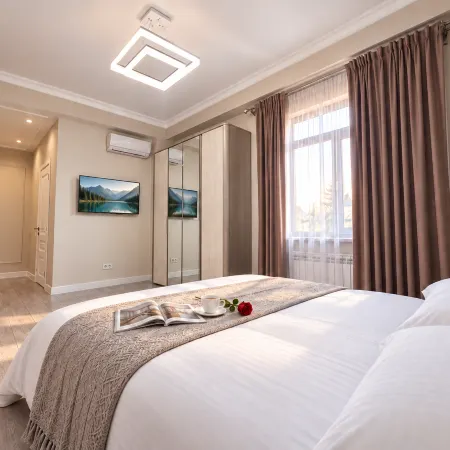 Lanya Hotel