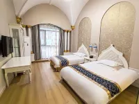 Paibaiyun Hotel (HangzhouJiande Xin'an River Old Square) - 2-Star
