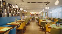 Maoming Kalton International Hotel (High-speed Railway Station) Hotels in Maoming