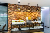 Livotel Hotel Lat Phrao Bangkok - breakfast