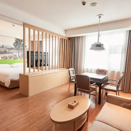 Weina Hotel (Huaibin Minzheng Road)