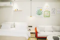 Interesting Apartment (Jinhua Wanda Plaza)