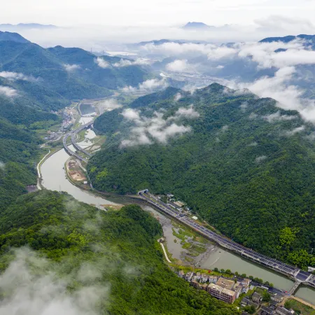 Ninghai Lanting Hot Spring Art Hotel