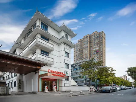 Vienna 3 Best Hotel (Binhai Renmin Road)