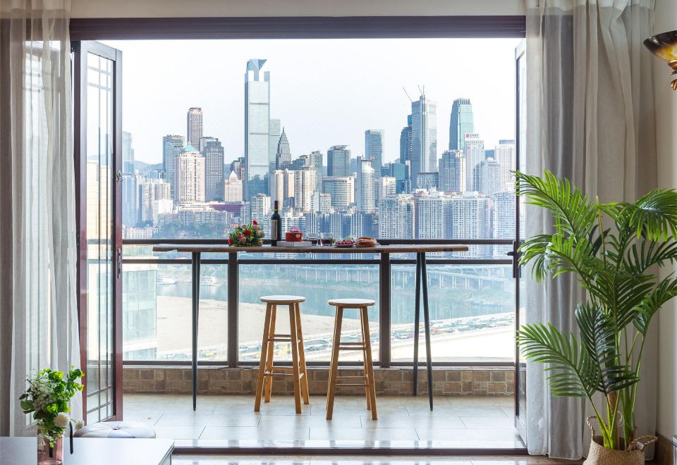 호텔 근처 지하철역 및 교통 접근성