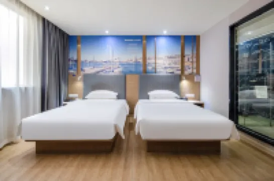 Yeste Hotel (BinYang Bus Terminal, Paolong Market Branch)