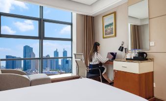 Meigaomei Hotel (Yongkang Automobile East Station International Convention and Exhibition Center)