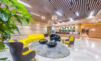 Orange Hotel (Shanghai Wuzhong Road Subway Station)