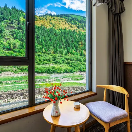 ShengJie Forest Vacation Hotel
