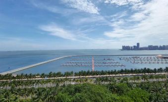 Vienna International Hotel (Haikou Binhai Avenue Xixiu beach branch)