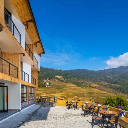 Yunyaqinqi Guesthouse