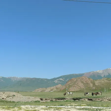 Bayanbulak Tuva Khurete Folklore Cultural Village Hotel