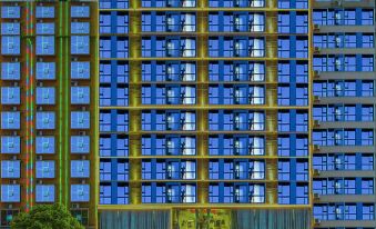Elong Leisure Hotel (Loudi Railway Station Liangang Walmart)