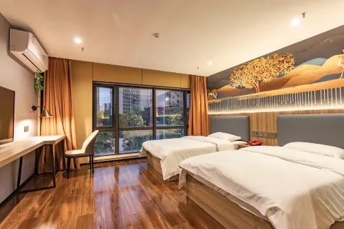 โรงแรมอัจฉริยะหยินเยว่ (ศูนย์ราชการฟางเต๋อ อู๋หู) - พร้อมระเบียง
