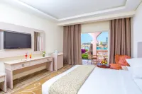 皮克阿爾巴特羅斯水景度假村-赫爾格達