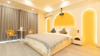 Qiyuechu Smart Apartment (Hohhot East Station Wanda Plaza) - โรแมนติก