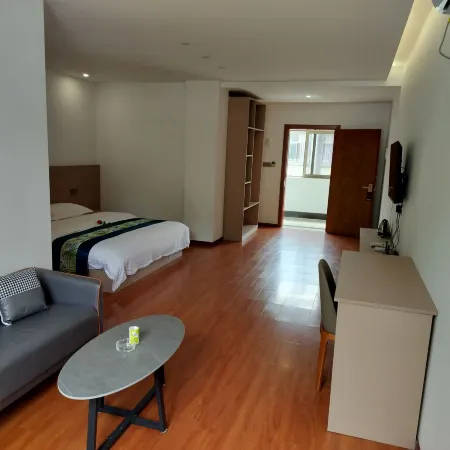 Ningyi Meizi Hotel