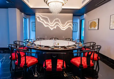 Ankang Cangfanglou Hetang Yuese Hotel