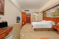 Vienna Hotel (Shaoguan Wuliting) - Mountain view
