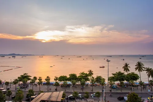 โรงแรมอิสตินี่ อินน์ - วิวทะเล