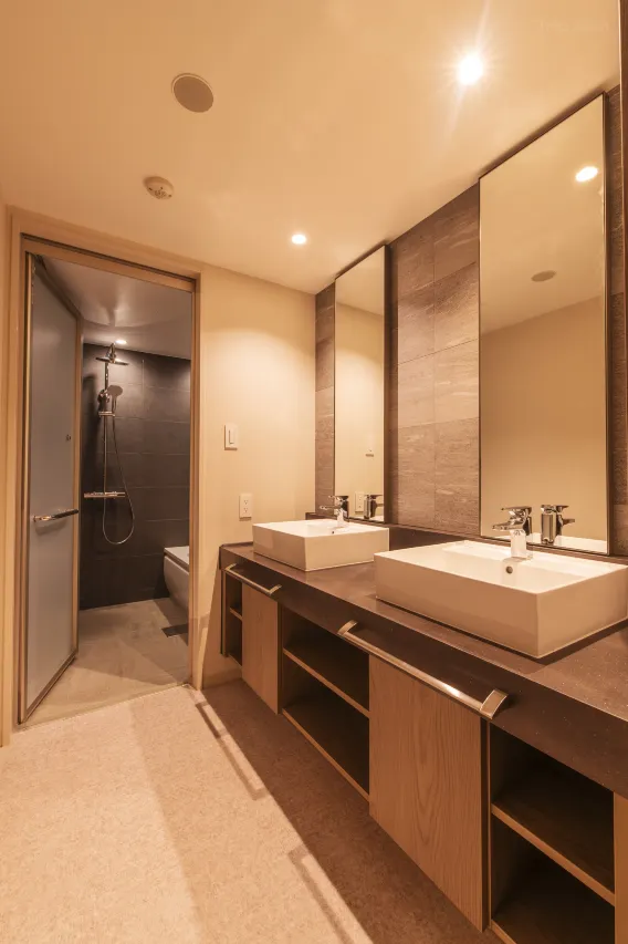 Bath at Hotel Emion