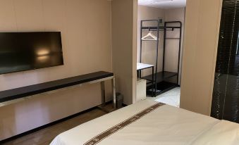 Mei Xi hotel  (Zhongke University East District Subway Station Store)