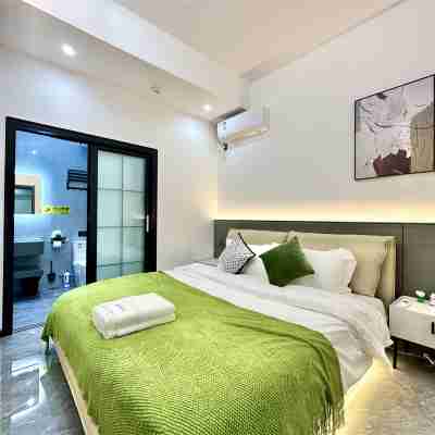 Huizhou Nankunshan Chuyi Designer Parent-child Theme Pool Hot Spring Villa Rooms