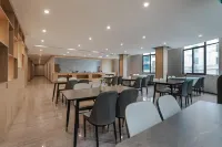 โรงแรมไอยู อินเทลลิเจนท์ สาขาสถานีรถไฟ - พร้อมอาหารเช้า