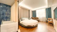 Huaxuan Zhengxiang Fashion Hotel