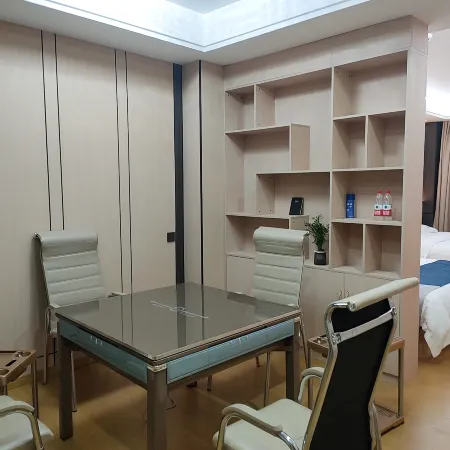 Mojiang Longxiang Film & Smart Hotel