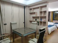 Mojiang Longxiang Film & Smart Hotel