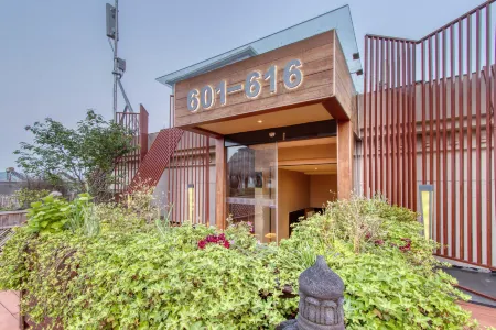 Lin'an SSAW Boutique Hotel Отели рядом с достопримечательностью «Zhejiang A & F University Yijin Campus»