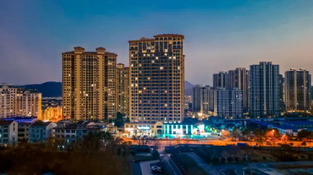 Letu Hotel (Hengdian World Studios Ming and Qing Palace Garden)