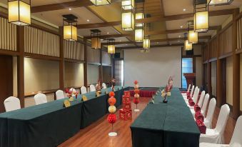 Tang Jingze Onsen Hotel