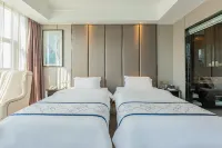Days Inn by Wyndham Business Place Goldwin Yantai Hotels in Yantai