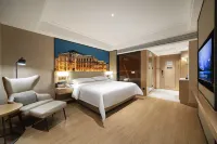 Vienna International Hotel (Luyi Passenger West Station)