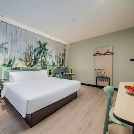Hi Inn (Zigong Tanmulin Store)