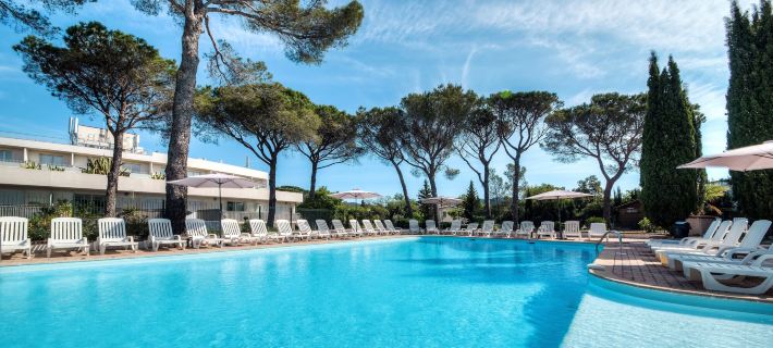 Comfort Aparthotel Frejus la Tour de Mare โรงแรมในวาร์