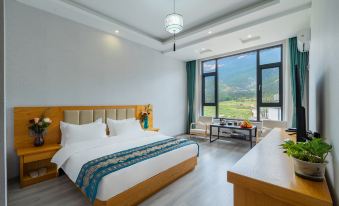 Lijiang New Space-time Hotel